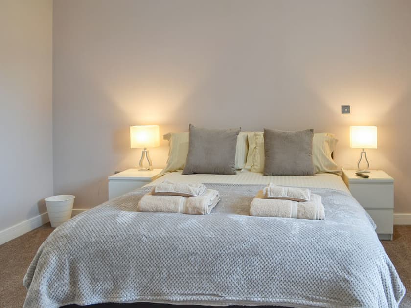 Double bedroom | Rose Cottage - Hoxne Cottages, Strensall, near York