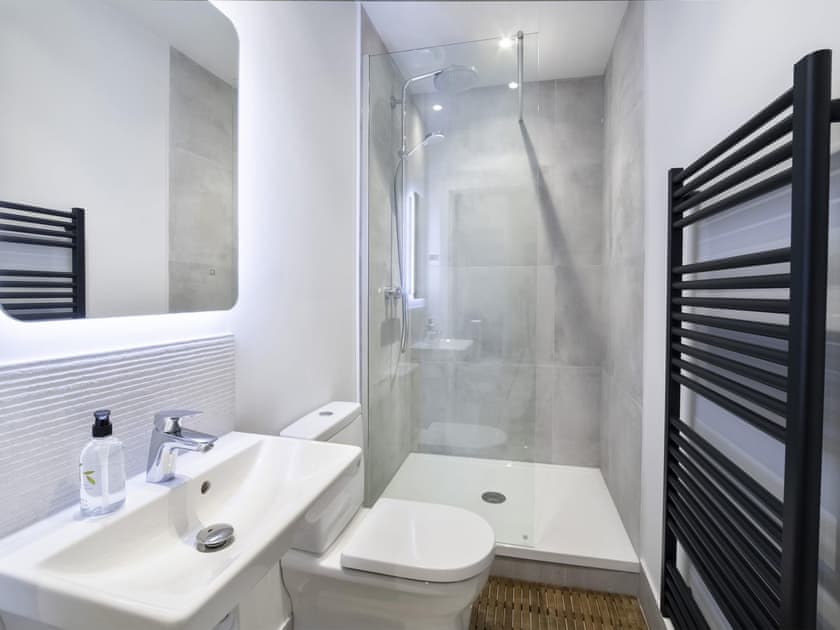 En-suite | Mucky Peg - City Apartments York, York