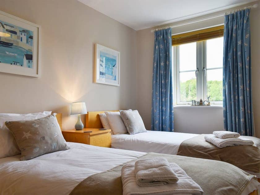 Twin bedroom | All Aboard, Whitby
