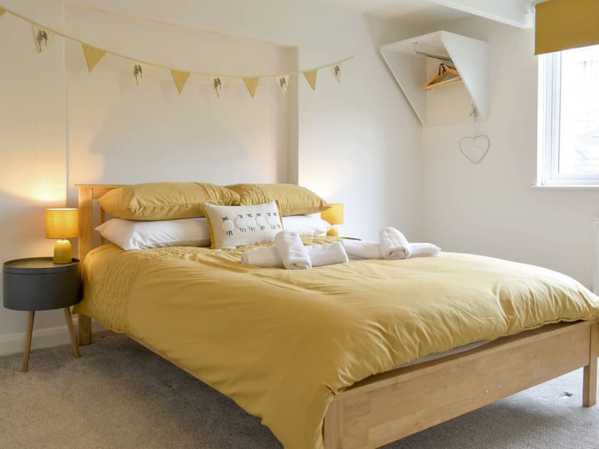 Double bedroom | Dandelions, Newton Abbot