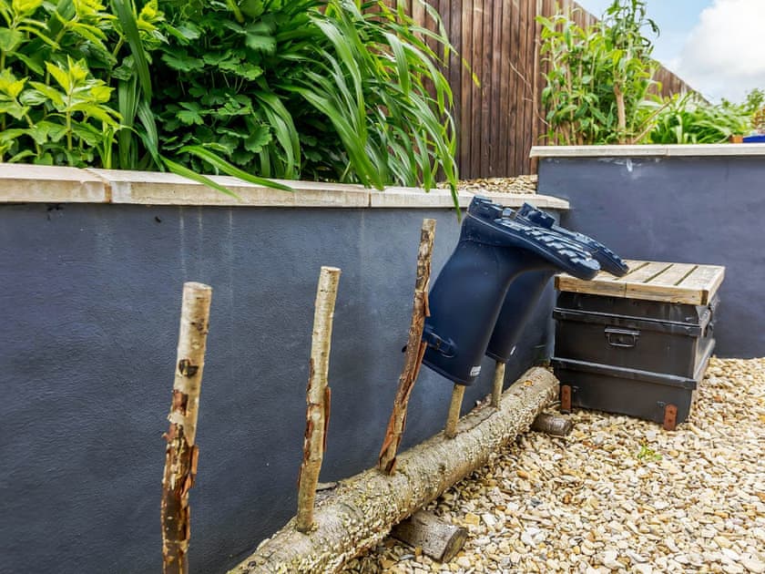 Outdoor area | Lilac Lodge, Newnham