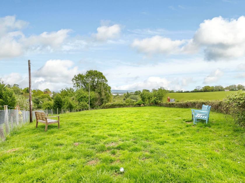 Garden | Lilac Lodge, Newnham