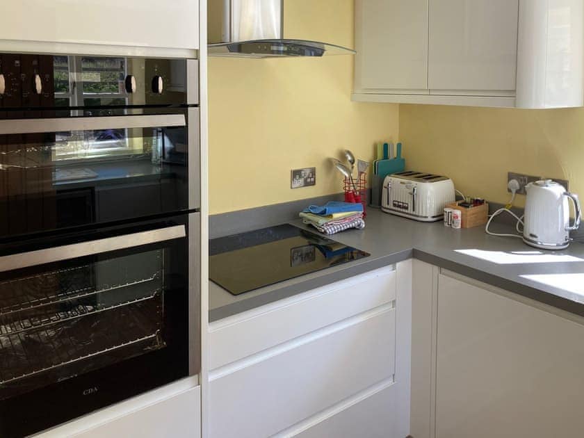 Fitted kitchen with built-in appliances | Manor Cottage, Stiffkey, near Wells-next-the-Sea
