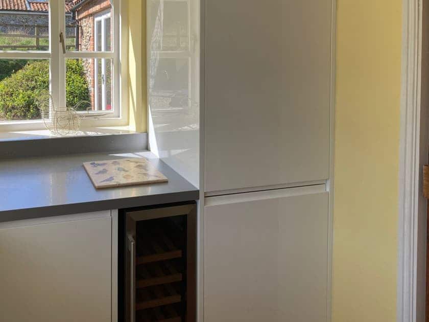 kitchen with wine fridge | Manor Cottage, Stiffkey, near Wells-next-the-Sea