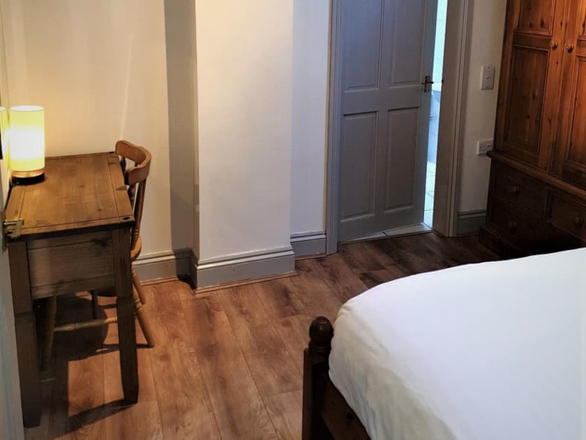 Double bedroom | Stables Cottage - Fitling Garth Cottages, Fitling, near Hull