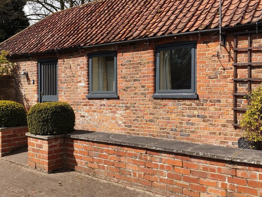 Exterior | Stables Cottage - Fitling Garth Cottages, Fitling, near Hull