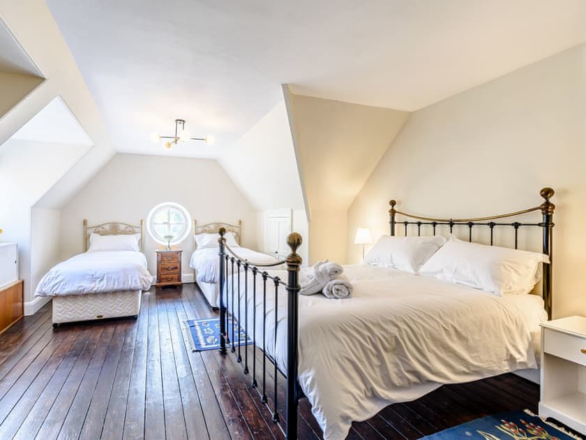 Family bedroom | Wickersley, Brough
