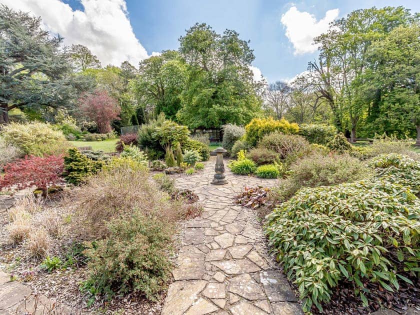 Garden and grounds | Wickersley, Brough