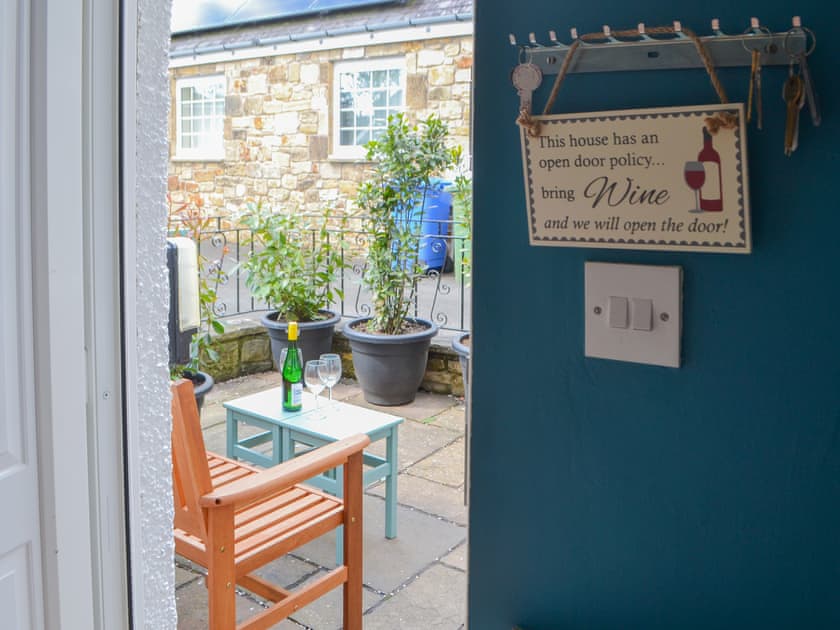 Interior | Warwick House, Felton