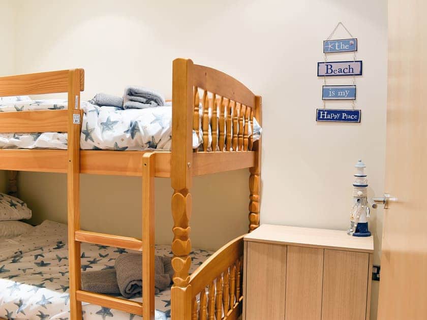 Bunk bedroom | Admirals Rest, Weymouth