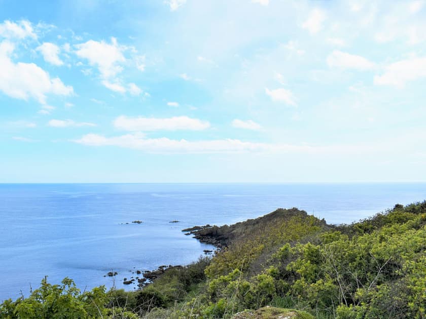 Surrounding area | Spindrift, Coverack, near Helston