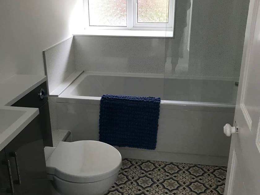 Bathroom | Barreg, Barmouth, near Dolgellau