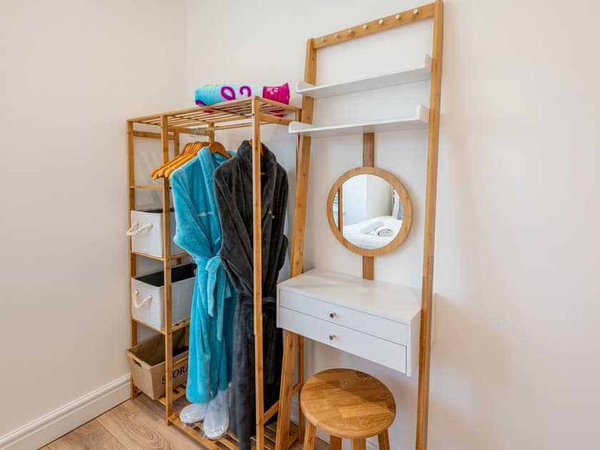 Twin bedroom | Sea Breezes, Anderby Creek, near Chapel St Leonards