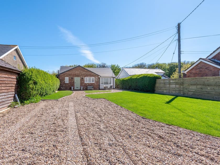 Exterior | Sea Breezes, Anderby Creek, near Chapel St Leonards