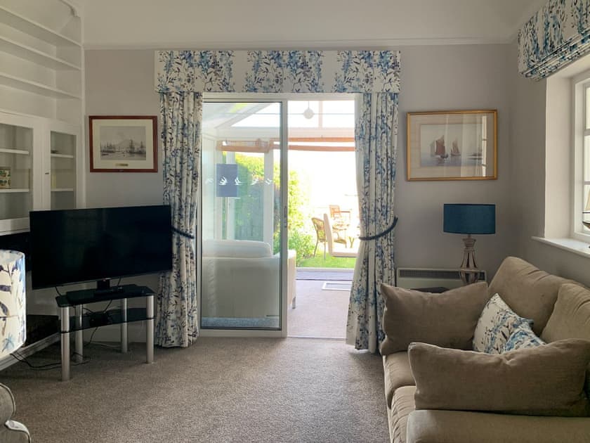 Living room | Quayside Cottage - The Quay, Waldringfield
