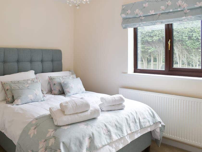 Double bedroom | Cae Coch, Brynteg, near Benllech