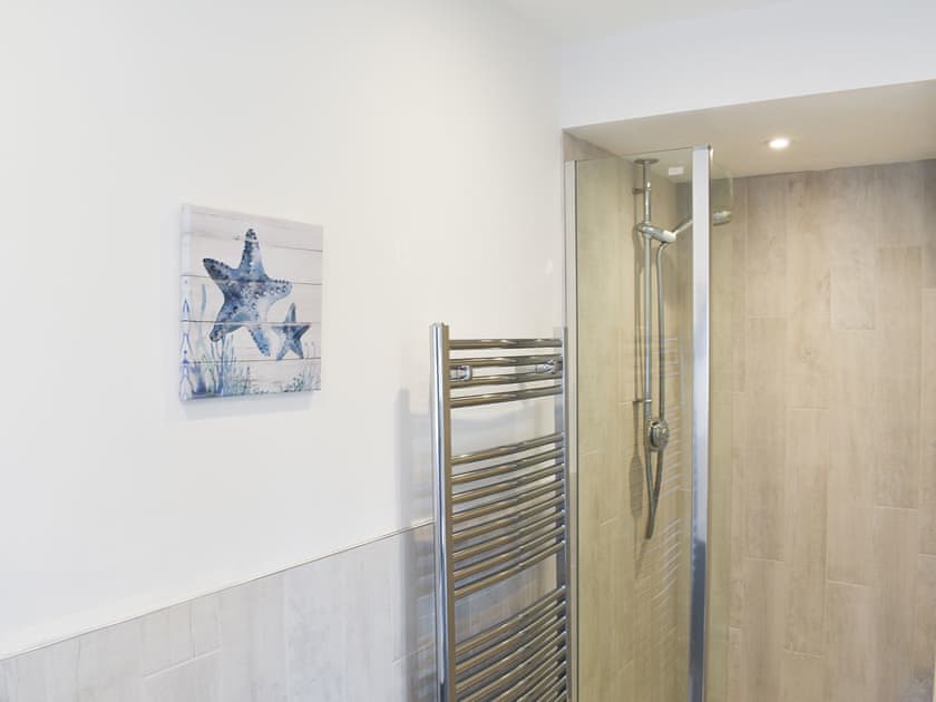 Bathroom | Cae Coch, Brynteg, near Benllech