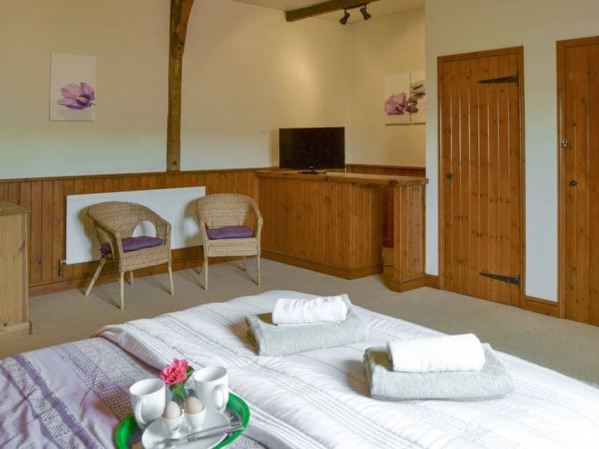 Double bedroom | The Old Stables, Cantley, near Acle