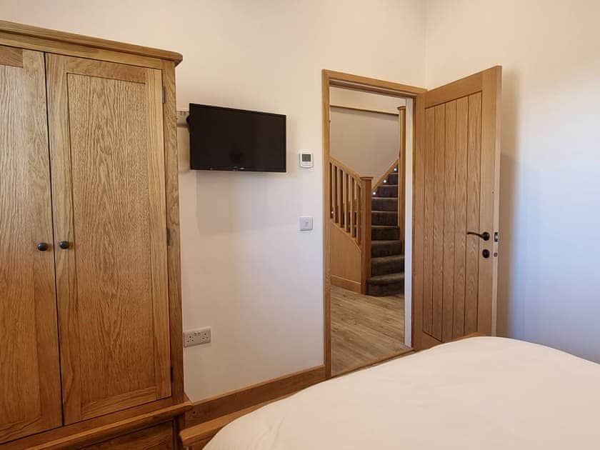 Double bedroom | Dronefield Lodge, Somerton