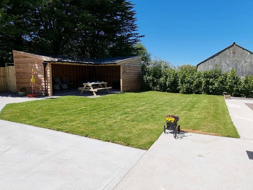 Garden | Dronefield Lodge, Somerton