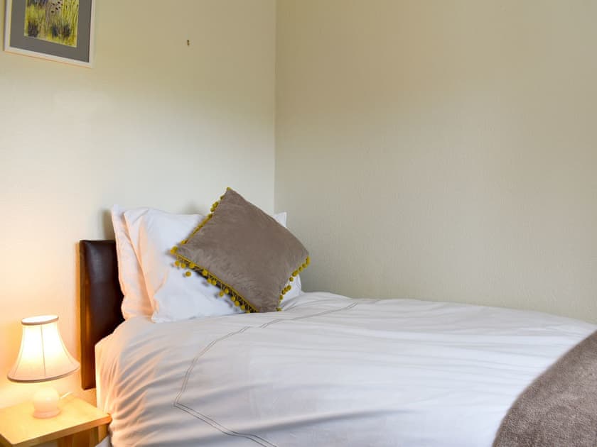 Single bedroom | Lupton Hall Cottages, Lupton, near kirkby Lonsdale