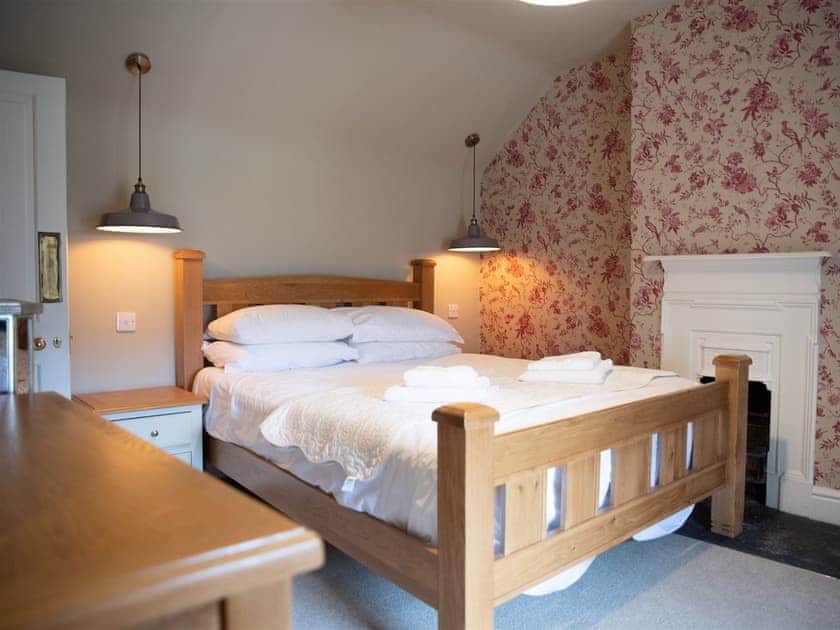 Double bedroom | Gardeners Cottage - Shortflatt Tower Cottages, Belsay