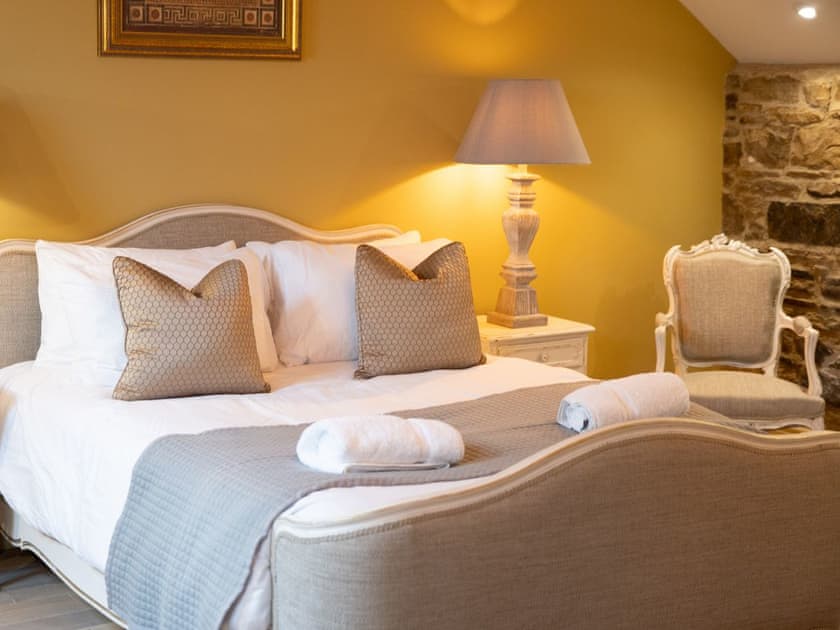 Double bedroom | The Grooms Cottage - Shortflatt Tower Cottages, Belsay