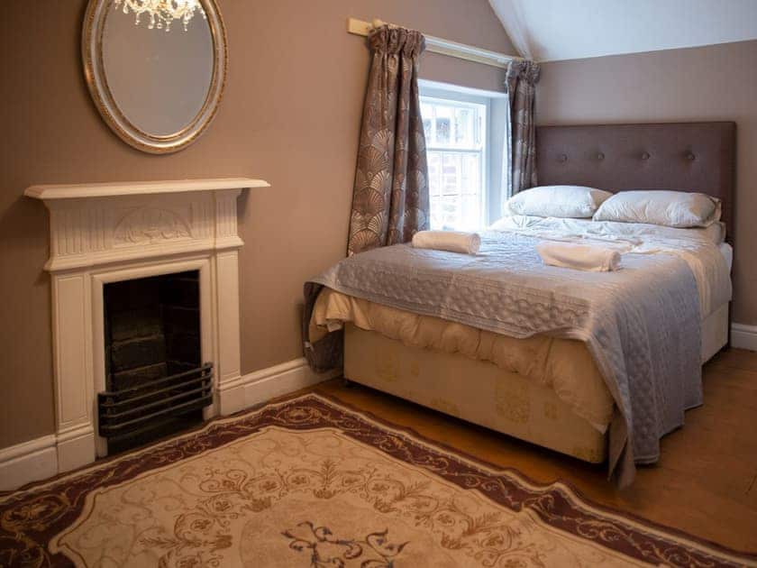 Double bedroom | Keepers Cottage - Shortflatt Tower Cottages, Belsay