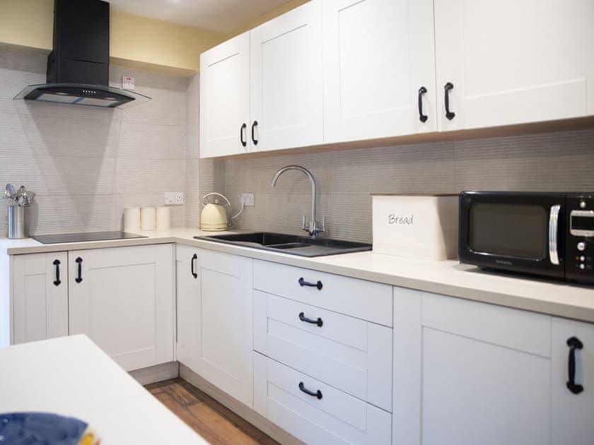 Kitchen | Keepers Cottage - Shortflatt Tower Cottages, Belsay
