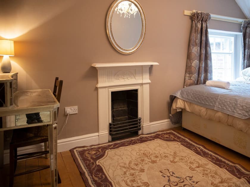 Double bedroom | Keepers Cottage - Shortflatt Tower Cottages, Belsay