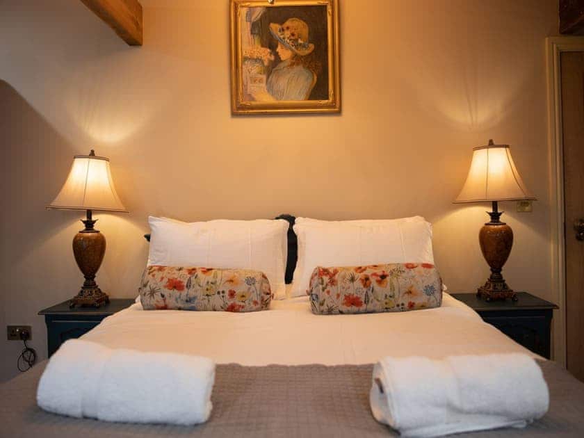 Double bedroom | The Stables - Shortflatt Tower Cottages, Belsay