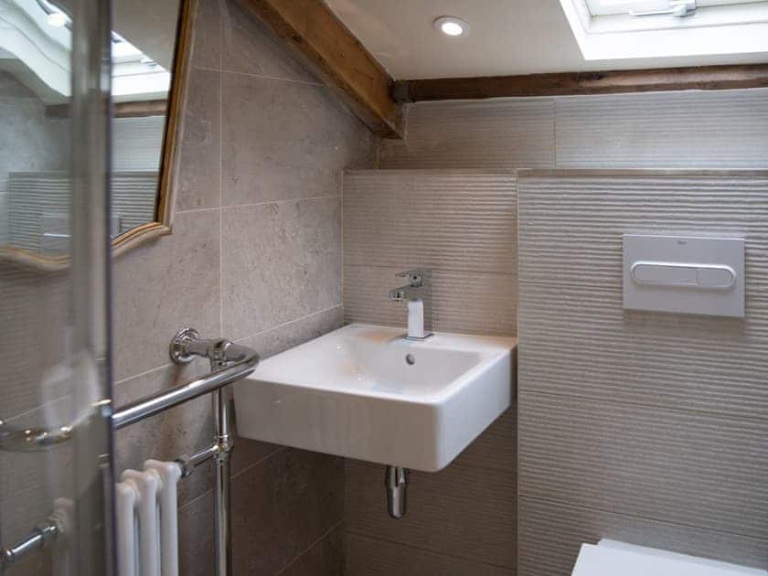 Shower room | The Stables - Shortflatt Tower Cottages, Belsay