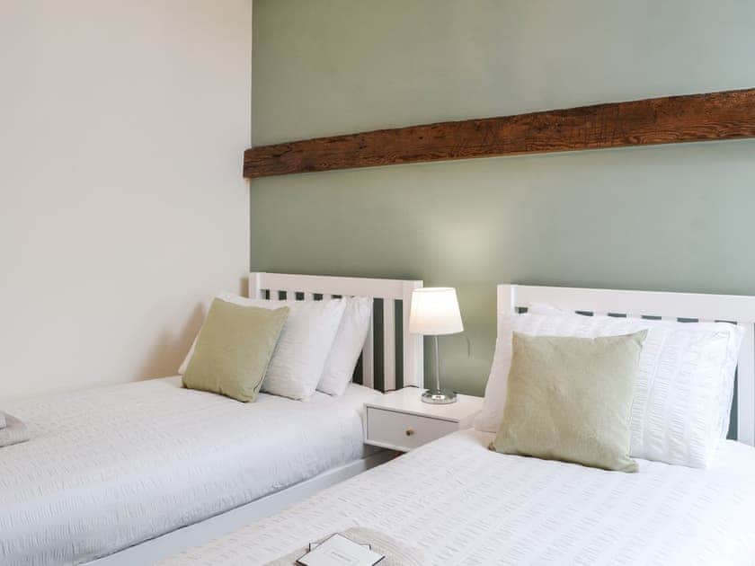 Twin bedroom | The Old Stables - Corporation Farm Cottages, Tickton, near Beverley