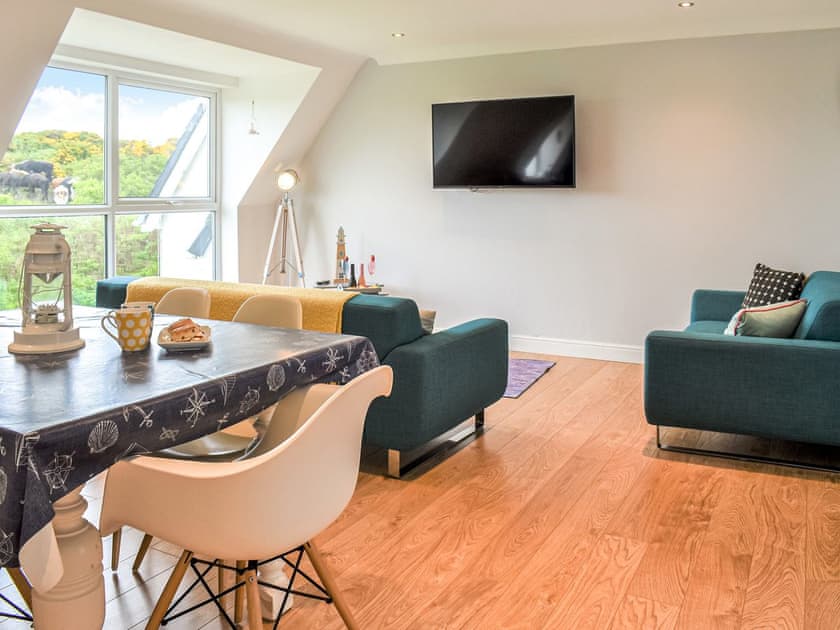 Living room/dining room | 28 Isallt at the Bay, Trearddur Bay