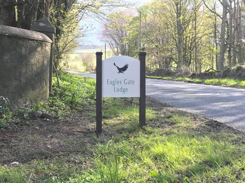 Road Sign | Eagles Gate Lodge, Banff