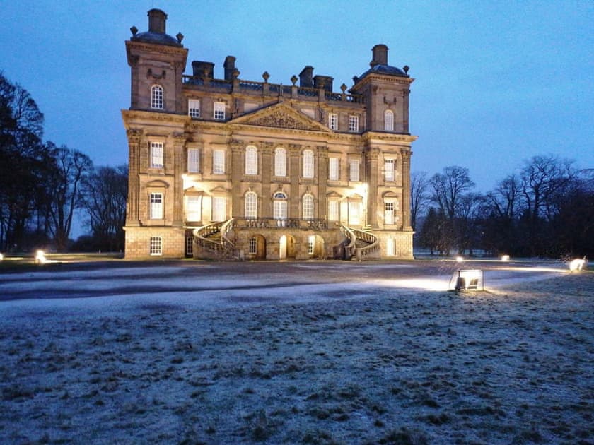 Nearby Duff House | Eagles Gate Lodge, Banff