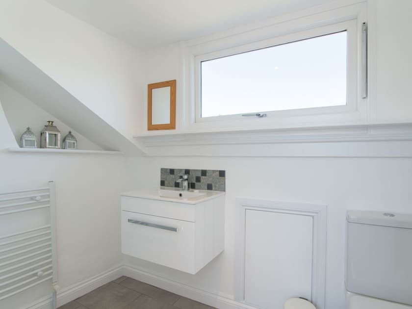 Bathroom | Edenholme, Fylingthorpe