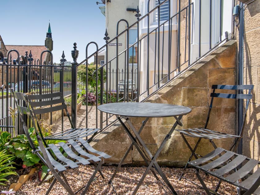 Sitting-out-area | Edenholme, Fylingthorpe