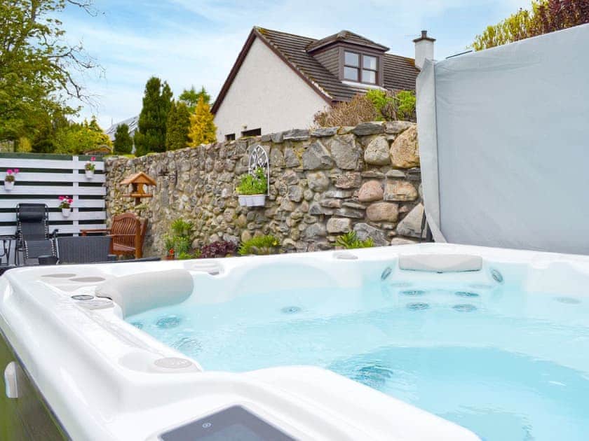 Hot tub | The Strathspey Lodge, Aviemore