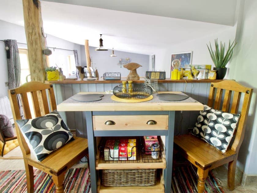 Dining Area | The Stable at Hilltop Farm, Awbridge, near Romsey