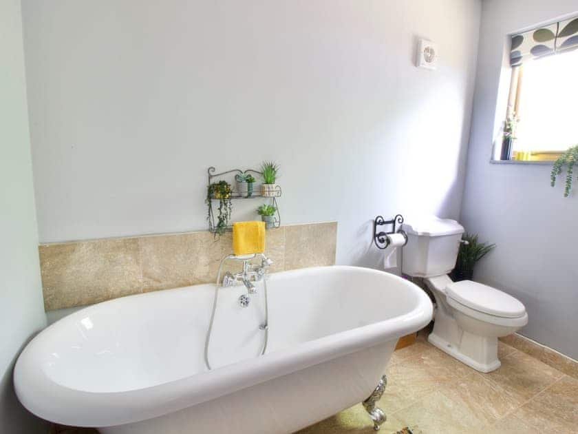 Bathroom | The Stable at Hilltop Farm, Awbridge, near Romsey