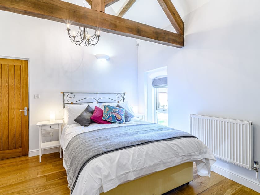 Double bedroom | Low Barn, Carlton