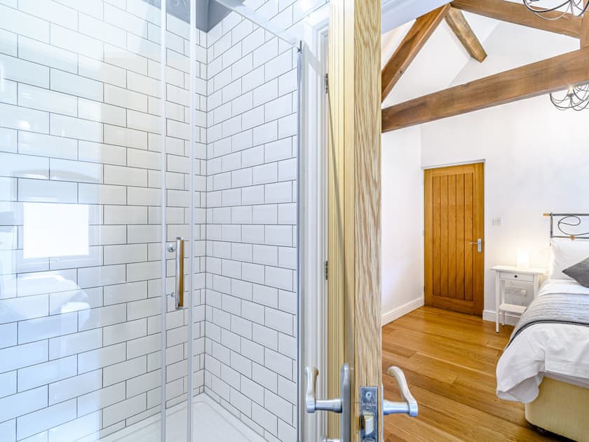 Double bedroom | Low Barn, Carlton