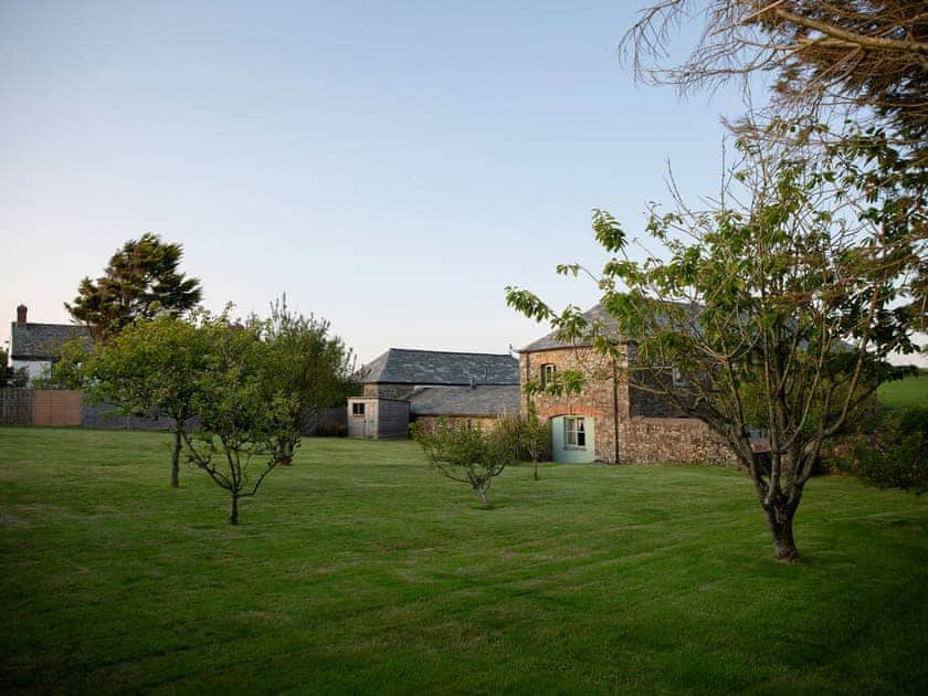 Setting | The Coach House - Woodlands Manor Farm, Woodford, near Bude