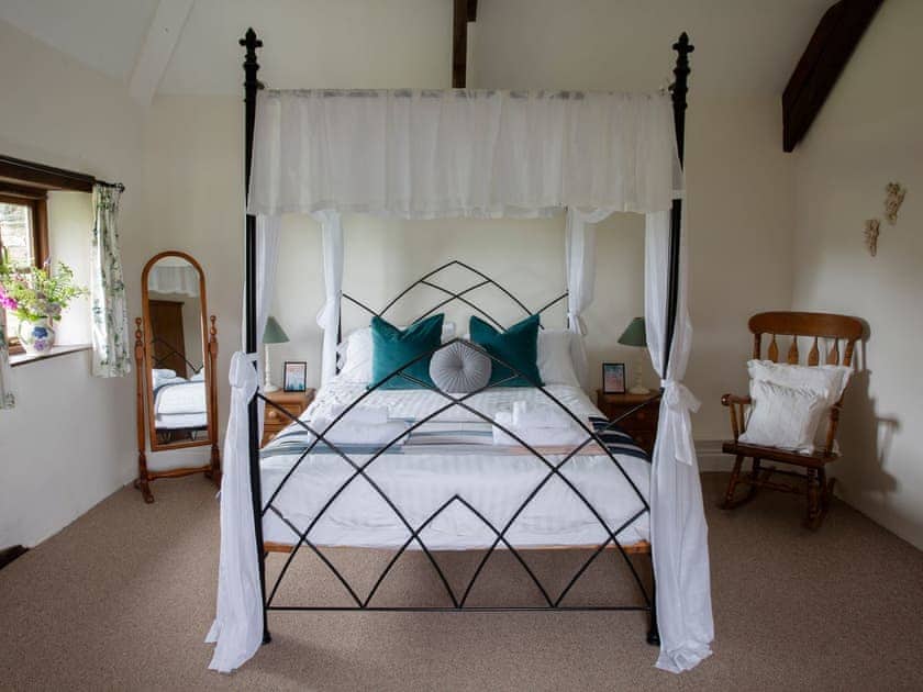 Double bedroom | Rose Cottage - Woodlands Manor Farm, Woodford, near Bude