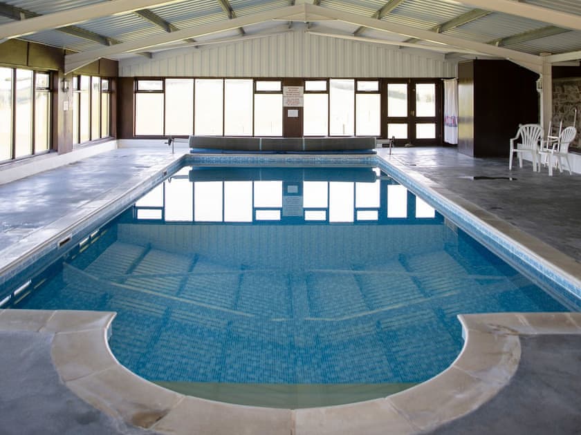 Swimming pool | Rose Cottage - Woodlands Manor Farm, Woodford, near Bude
