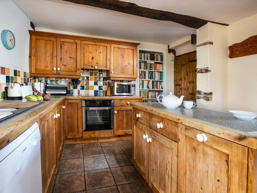 Kitchen | Jasmine Cottage - Woodlands Manor Farm, Woodford, near Bude