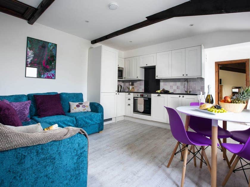 Open plan living space | Lavender Cottage - Woodlands Manor Farm, Woodford, near Bude