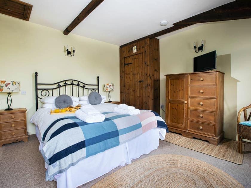 Double bedroom | Lavender Cottage - Woodlands Manor Farm, Woodford, near Bude