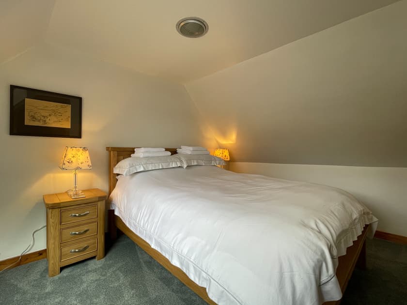 Double bedroom | Lag Cottage, Dornie, near Kyle